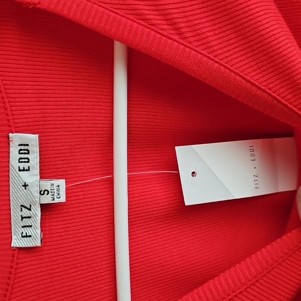 Fitz & Eddie, Womens NWTS sz Small red Ribbed stretchy long sleeve top. Adorable - Picture 10 of 10